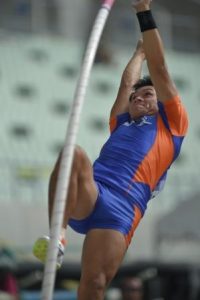 松澤(棒高跳び)圧縮